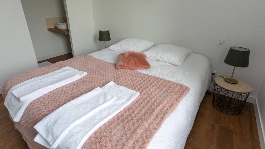 Les Gites Du Haut Pin Calorguen Ngoại thất bức ảnh